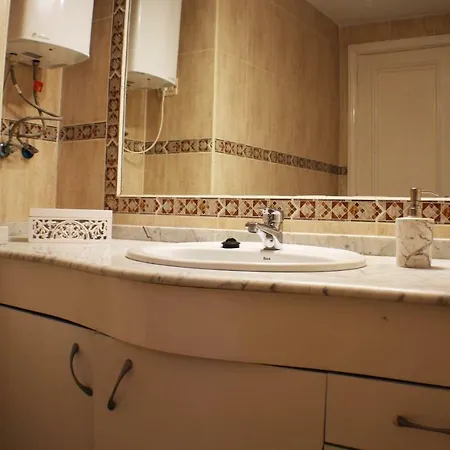 Apartman Sunny Terraced House *